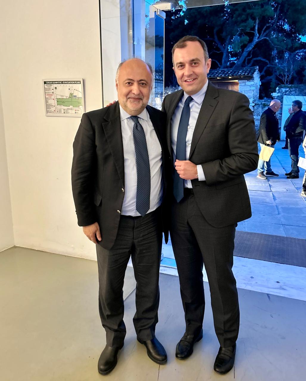 Ο Τ. Χατζηβασιλείου στην παρουσίαση βιβλίου του Δ.Τσιόδρα