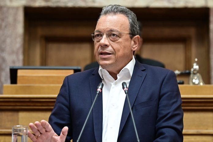 Σωκράτης Φάμελλος- Δεν υπάρχει ανάπτυξη αν δεν υπάρχει ευημερία της εργασίας και των εργαζομένων