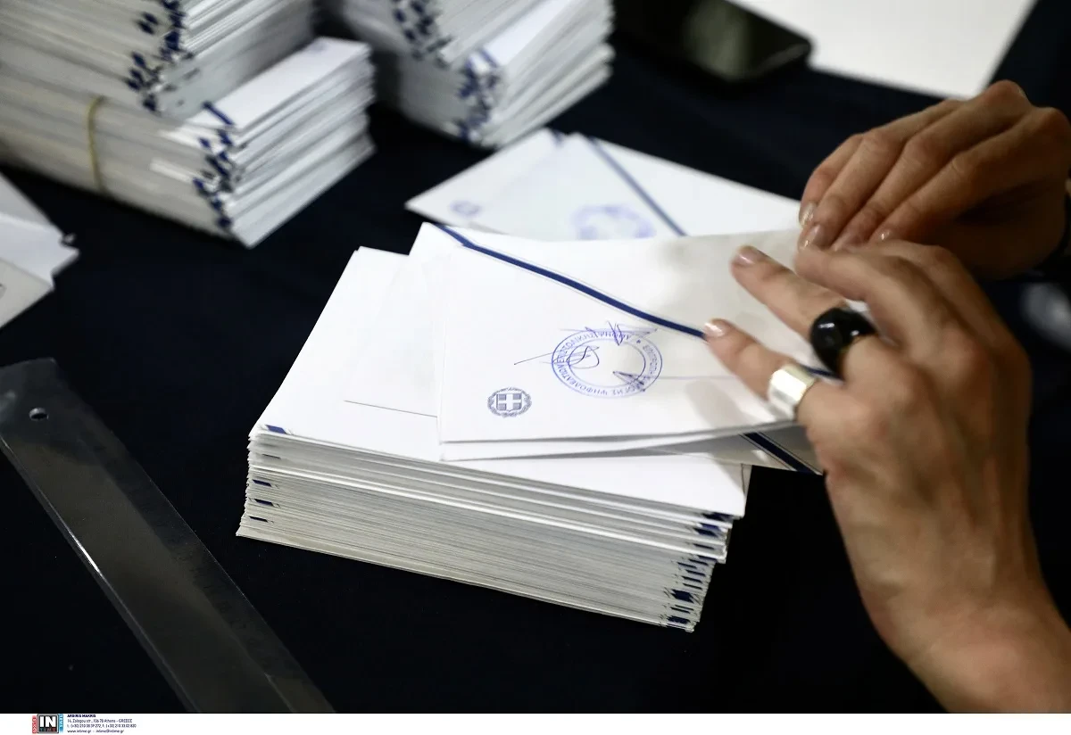 Ψάχνουν στέγη τα «ορφανά» της δοκιμαζόμενης αριστεράς