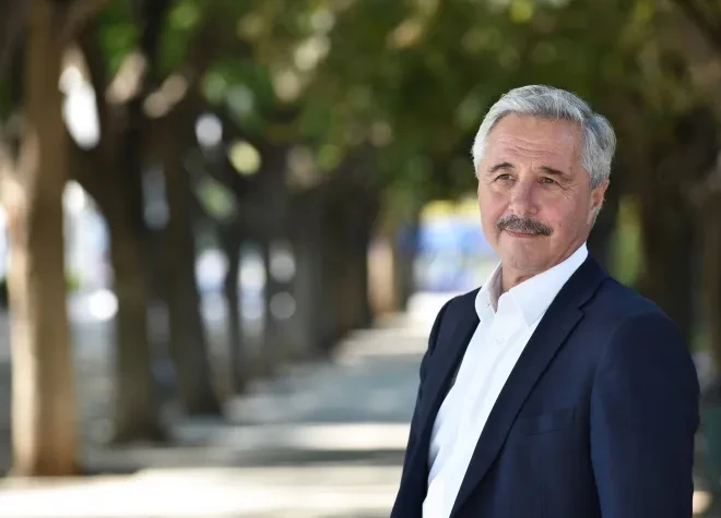 Γιάννης Μανιάτης: Να διασφαλιστεί άμεσα το μέλλον της Γαλάζιας Σημαίας